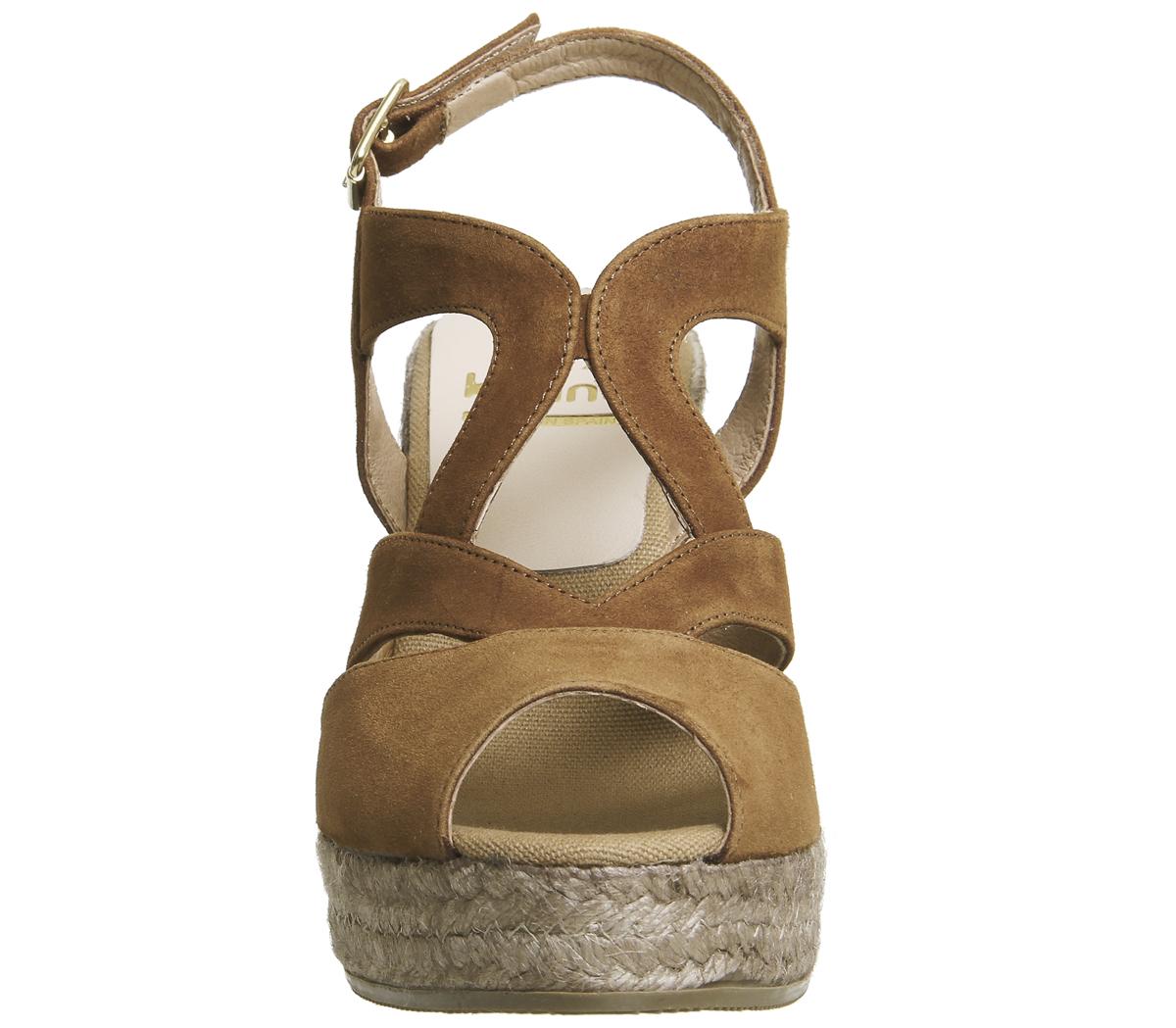 KannaBerti WedgeCognac Suede