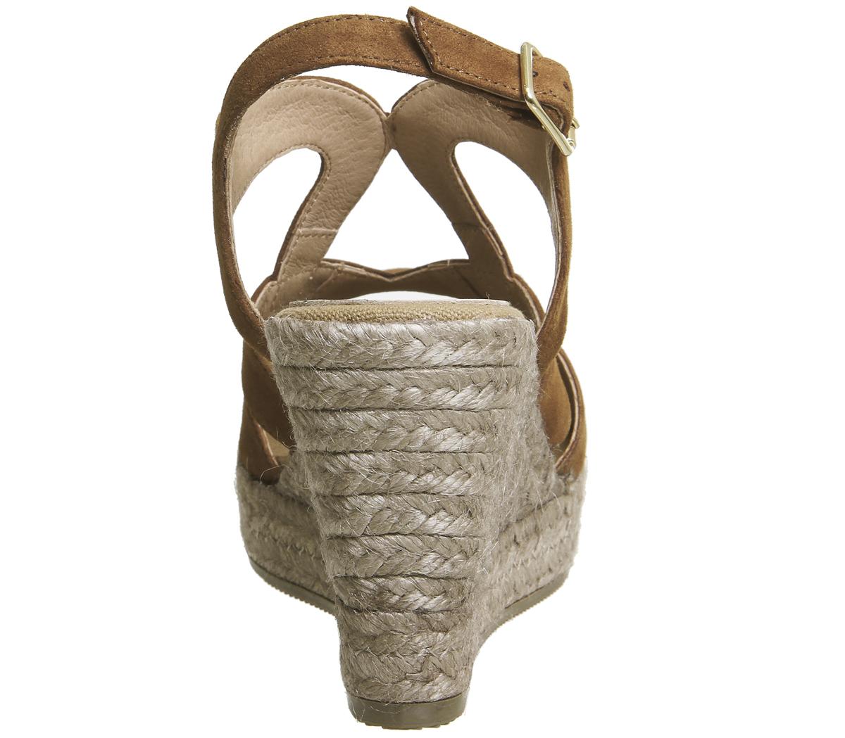 KannaBerti WedgeCognac Suede
