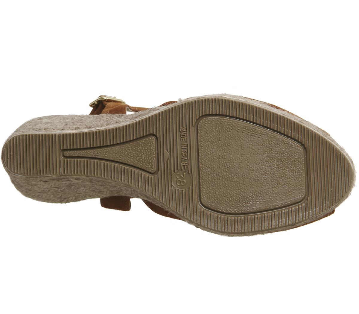 KannaBerti WedgeCognac Suede