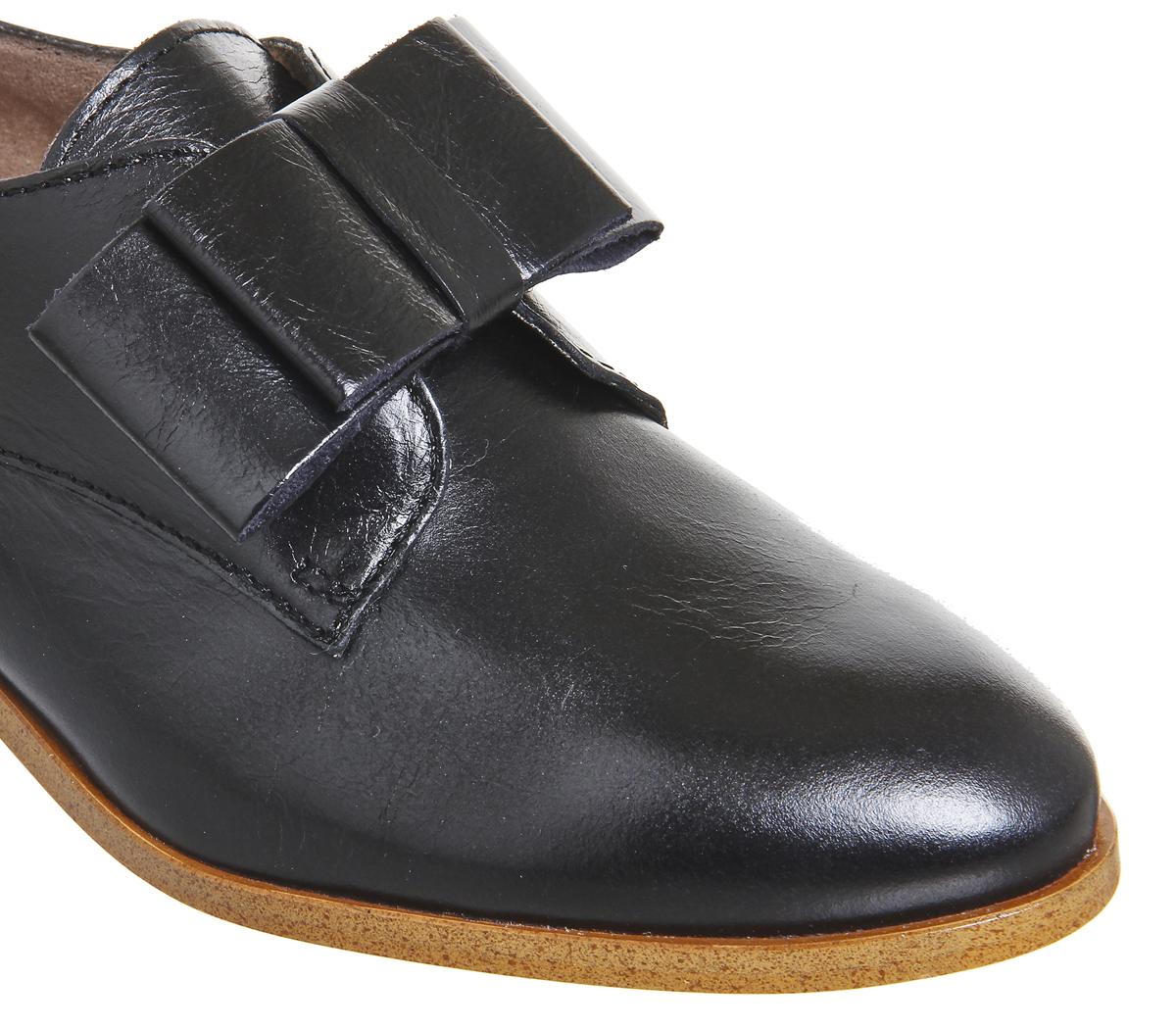 OFFICEFlexa Slip On With BowBlack With Gold Heel