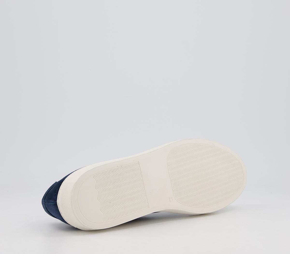 Common ProjectsAchilles Low TrainersNavy Suede