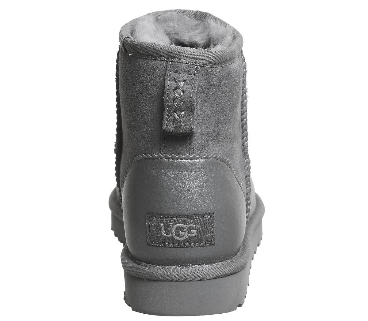 UGG Classic Mini Metallic II Exclusive UGG Classic Mini Metallic II Exclusive Grey Suede Smu