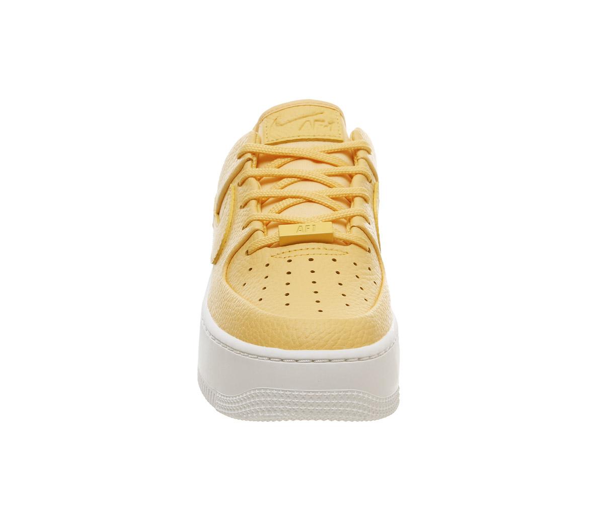 NikeAir Force 1 SageTopaz Gold White