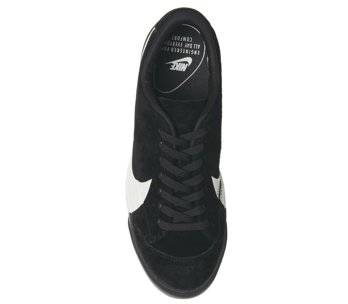 NikeBlazer City Low TrainersBlack White