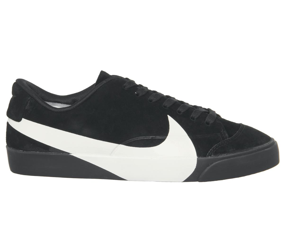NikeBlazer City Low TrainersBlack White