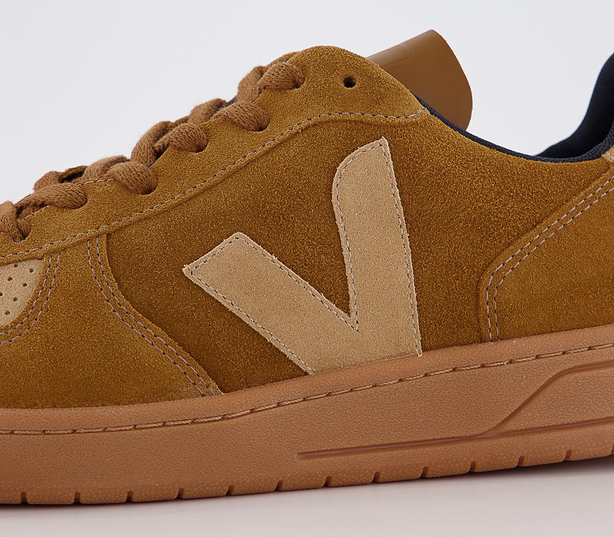VEJA V-10 Trainers VEJA V-10 Trainers Camel Desert