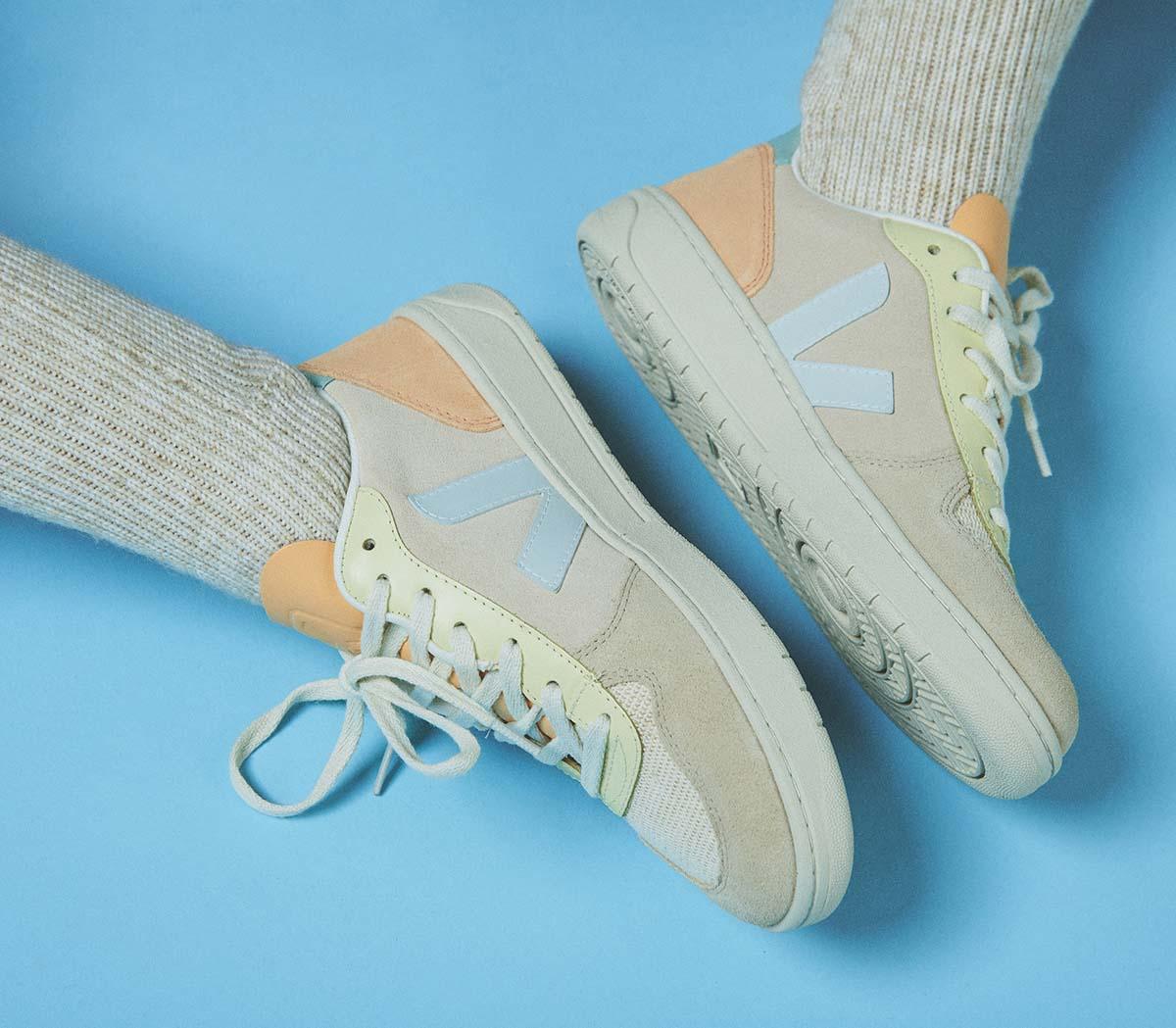 VEJAV-10 Trainers VEJAV-10 TrainersSabel Menthol Multico Suede F