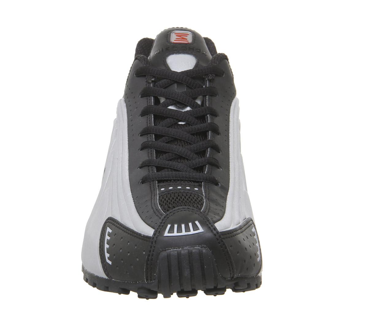 NikeNike Shox R4Black Metallic Silver Max Orange
