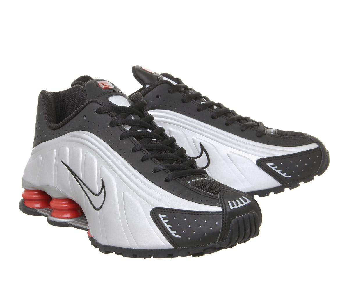 NikeNike Shox R4Black Metallic Silver Max Orange