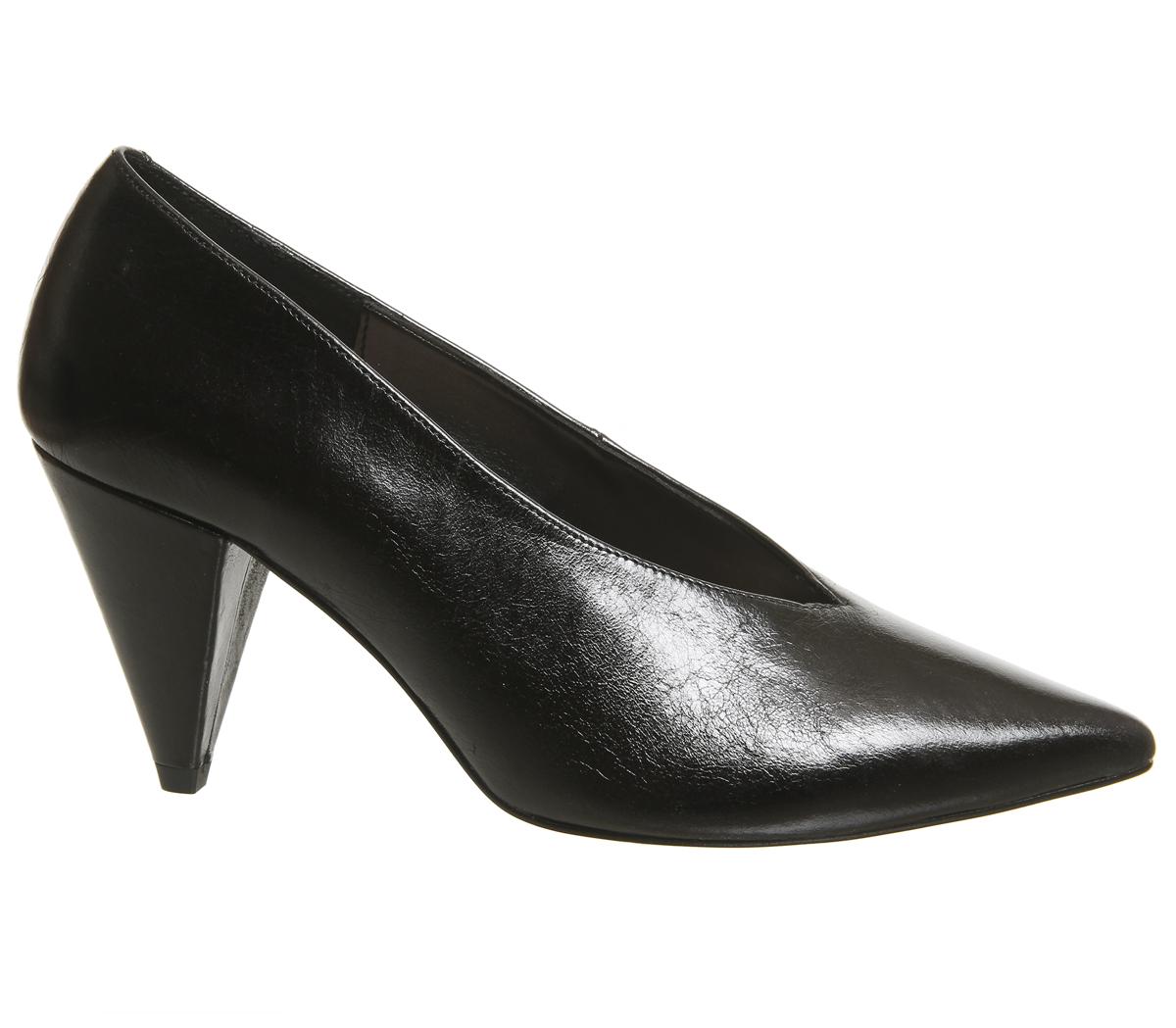 Black Mid Heel Court