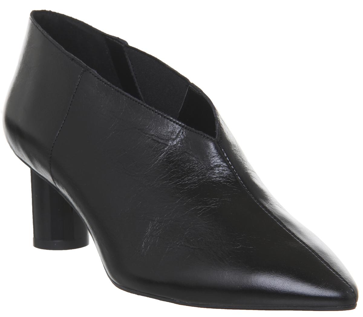 OFFICEMiracle Cylindrical Heel ShoebootBlack Groucho Snake Heel