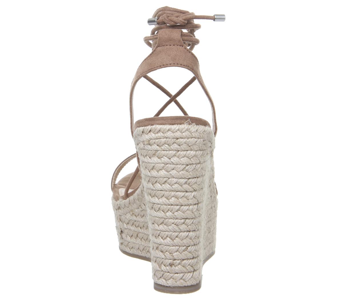 OFFICEHula Ghillie Chunky WedgeTan