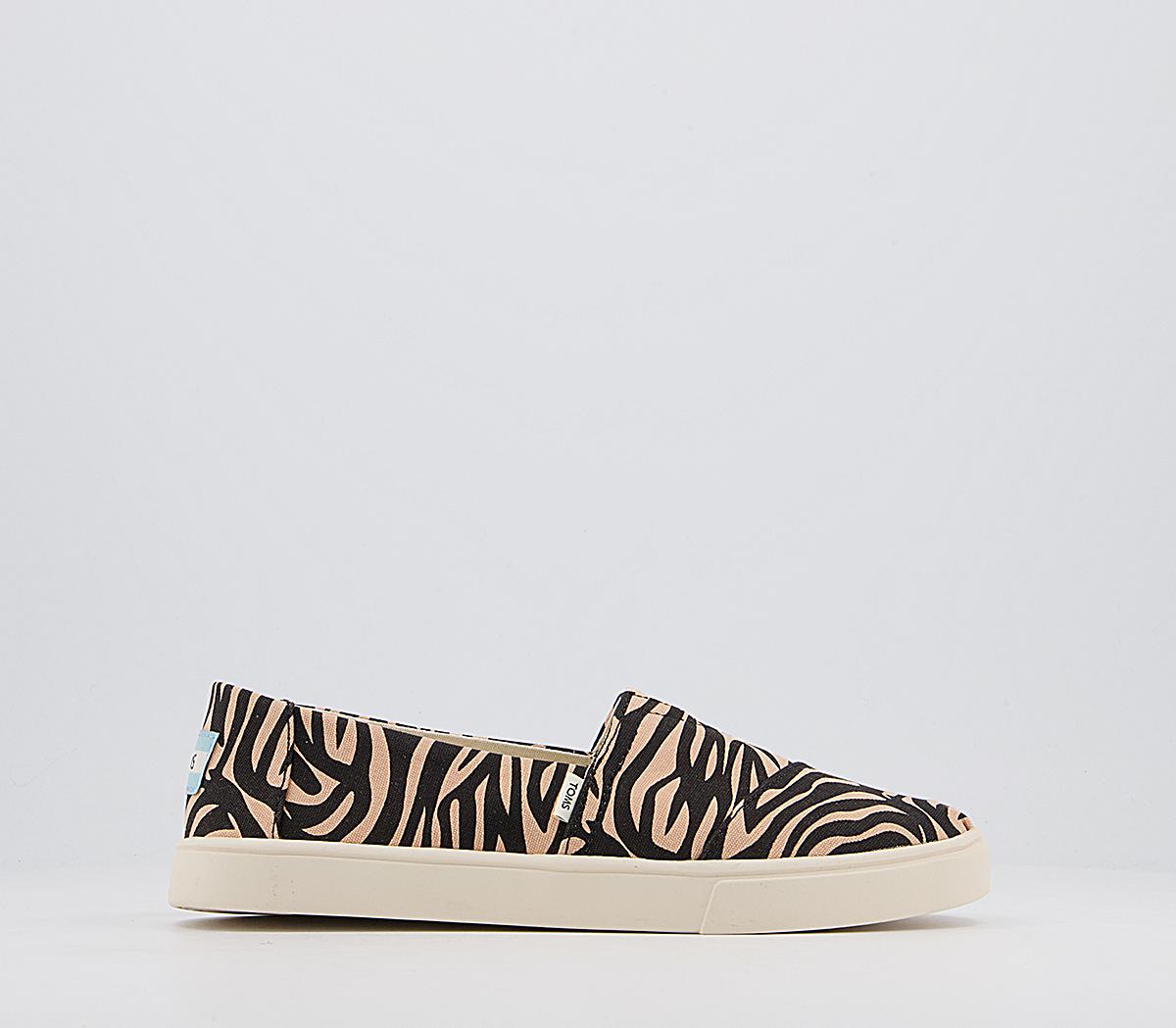 Toms 2025 tiger print