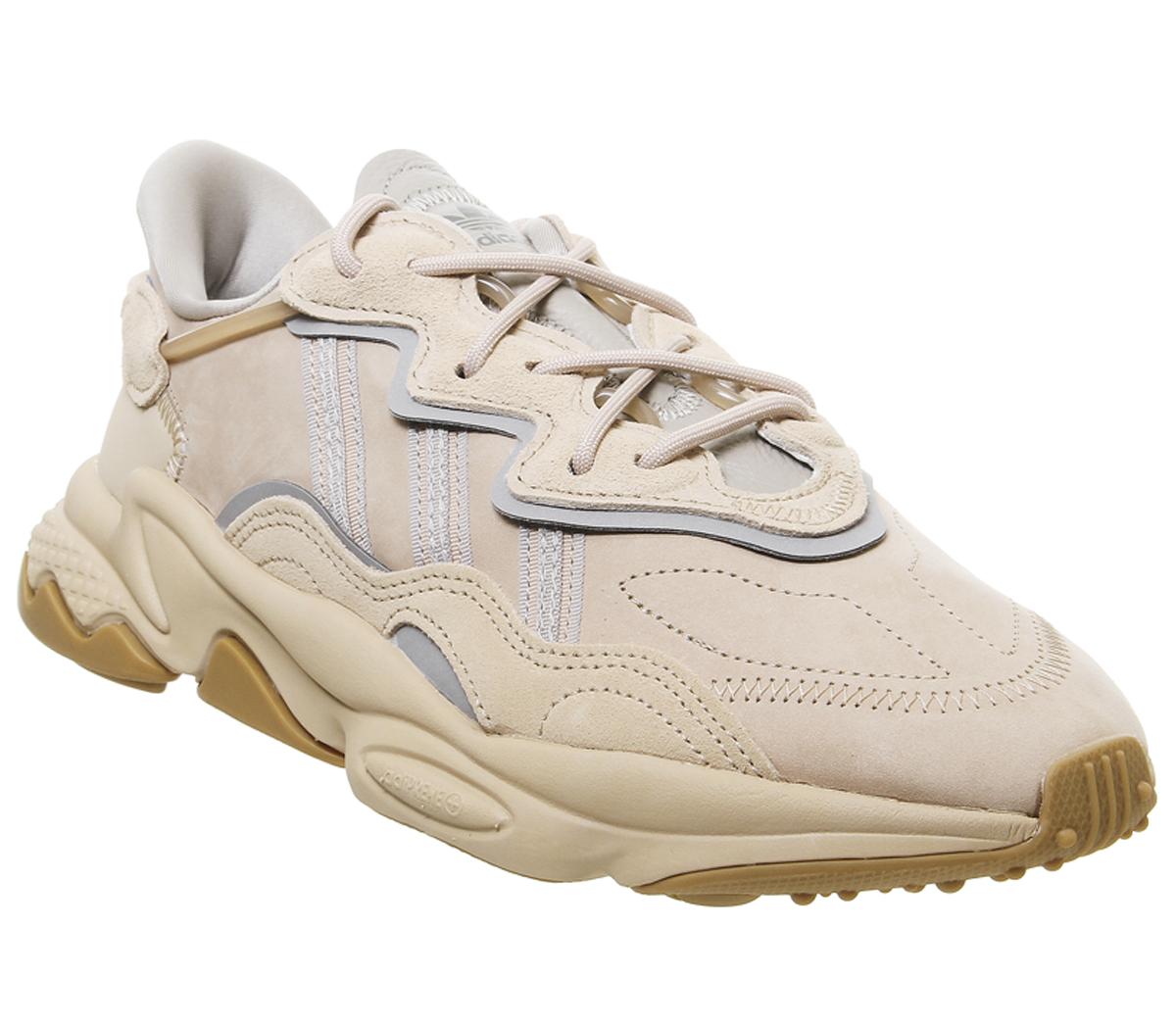 temperatura engranaje Inevitable adidas Ozweego Trainers Pale Nude Light Brown Solar Red - Unisex Sports