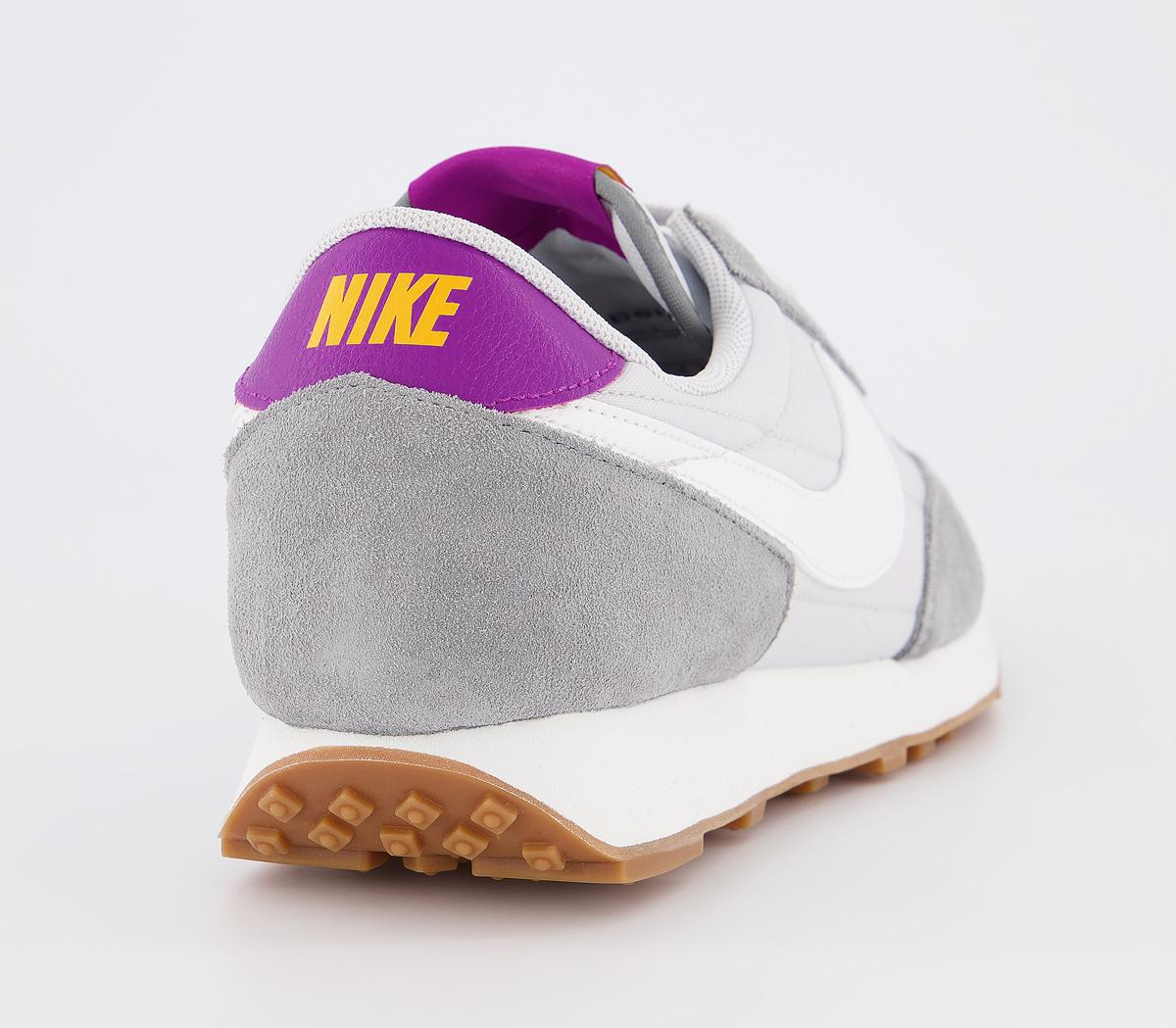 nike daybreak trainers