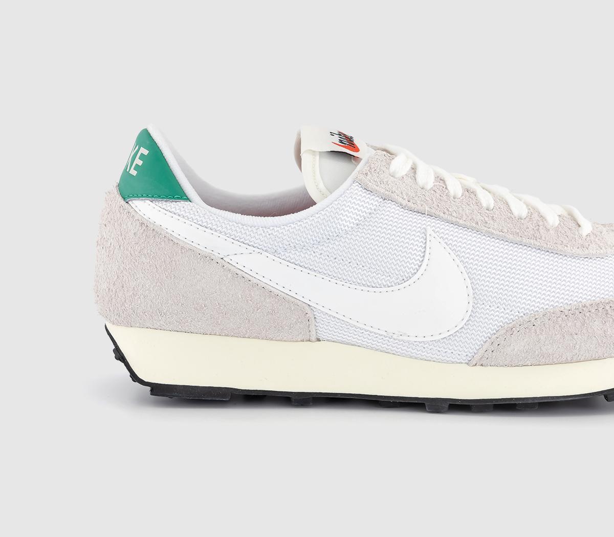 NikeDaybreak TrainersStadium Green Summit White White Black