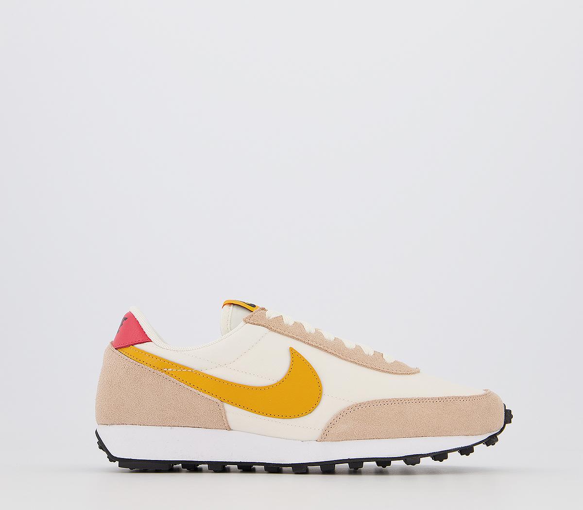 dam Bang om te sterven voorzichtig Nike Daybreak Trainers Ivory Pollen Rise Shimmer Red Black White - Women's  Trainers