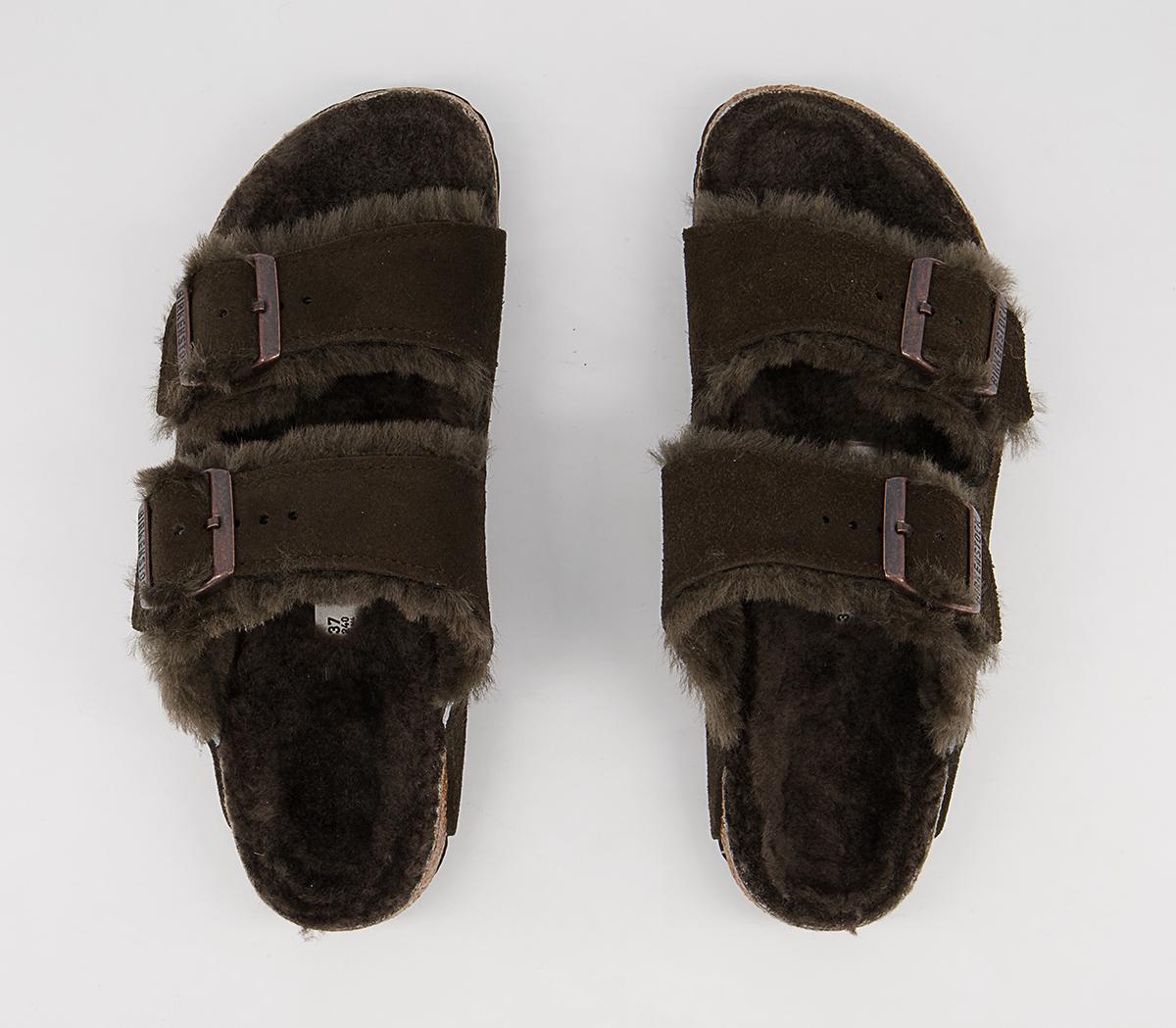 BIRKENSTOCK Arizona Shearling Sandals BIRKENSTOCK Arizona Shearling Sandals Mocha