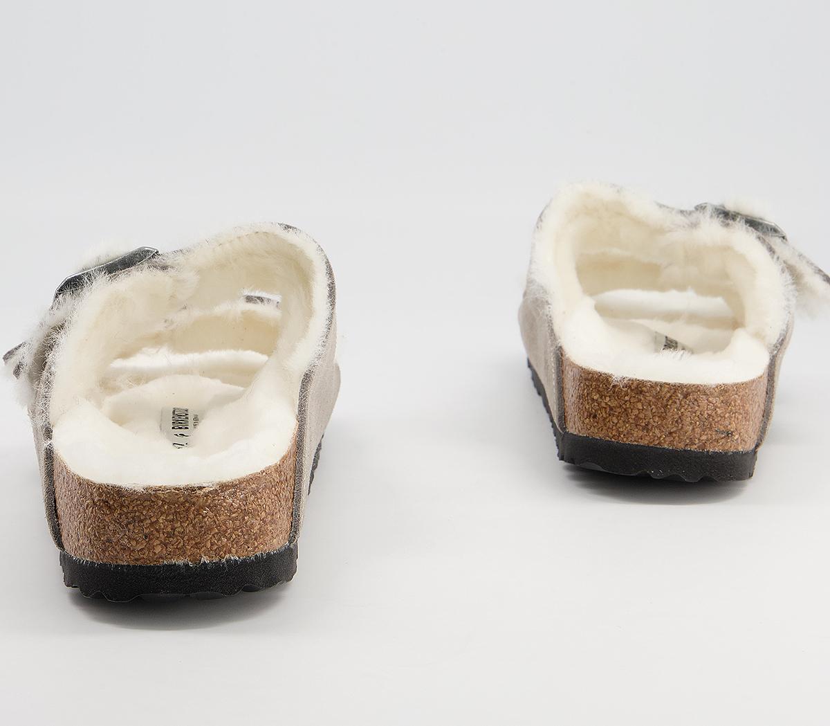 BIRKENSTOCK Arizona Shearling Sandals BIRKENSTOCK Arizona Shearling Sandals Stone Coin