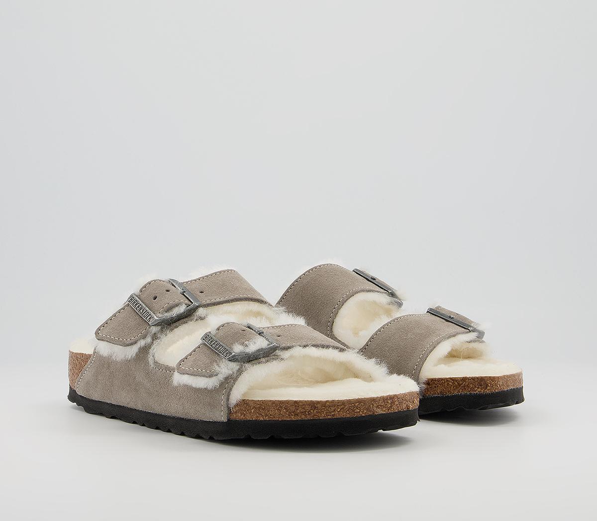 BIRKENSTOCK Arizona Shearling Sandals BIRKENSTOCK Arizona Shearling Sandals Stone Coin