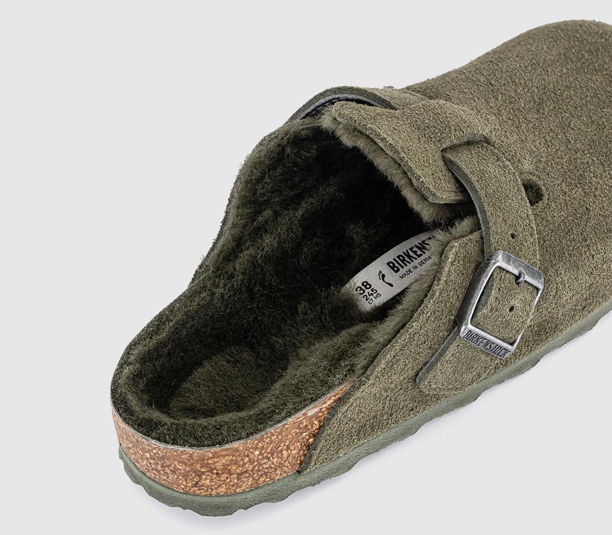 BIRKENSTOCK Boston Shearling Clogs BIRKENSTOCK Boston Shearling Clogs Thyme