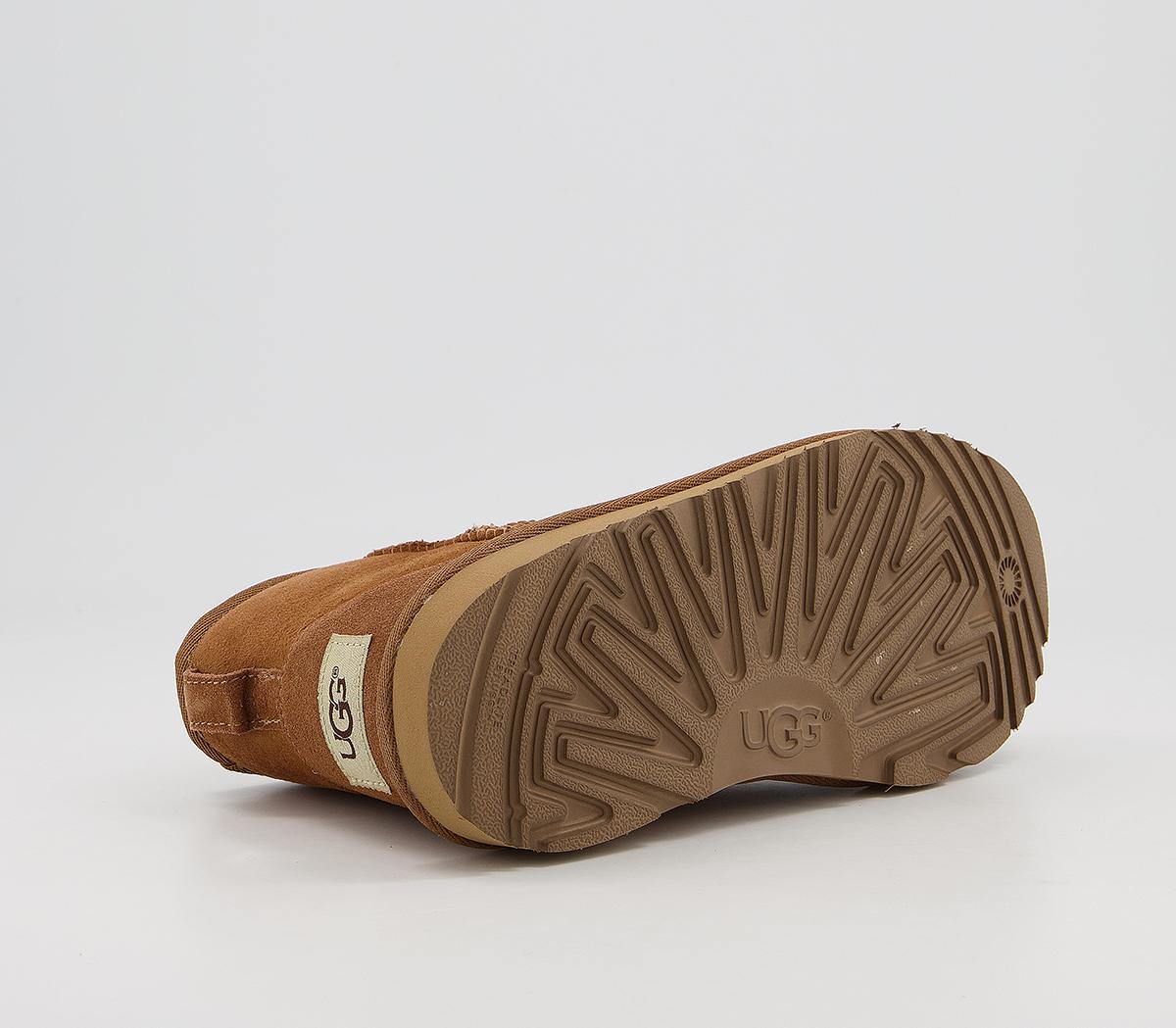 UGG Classic Kids Mini II Boots UGG Classic Kids Mini II Boots Chestnut
