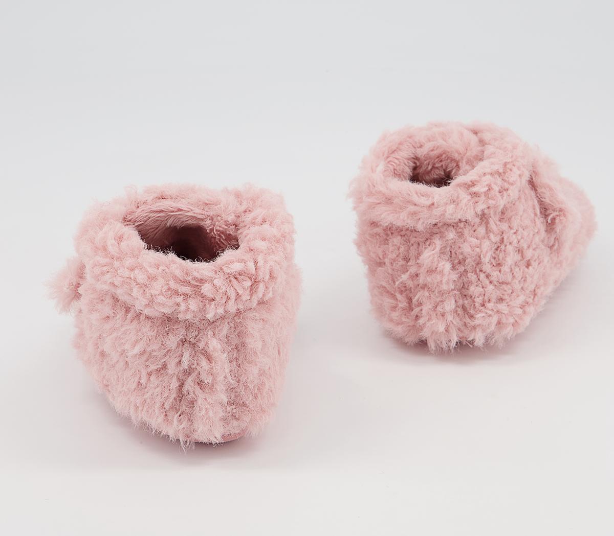 UGG Bixbee Crib Boots UGG Bixbee Crib Boots Shell Curly Faux