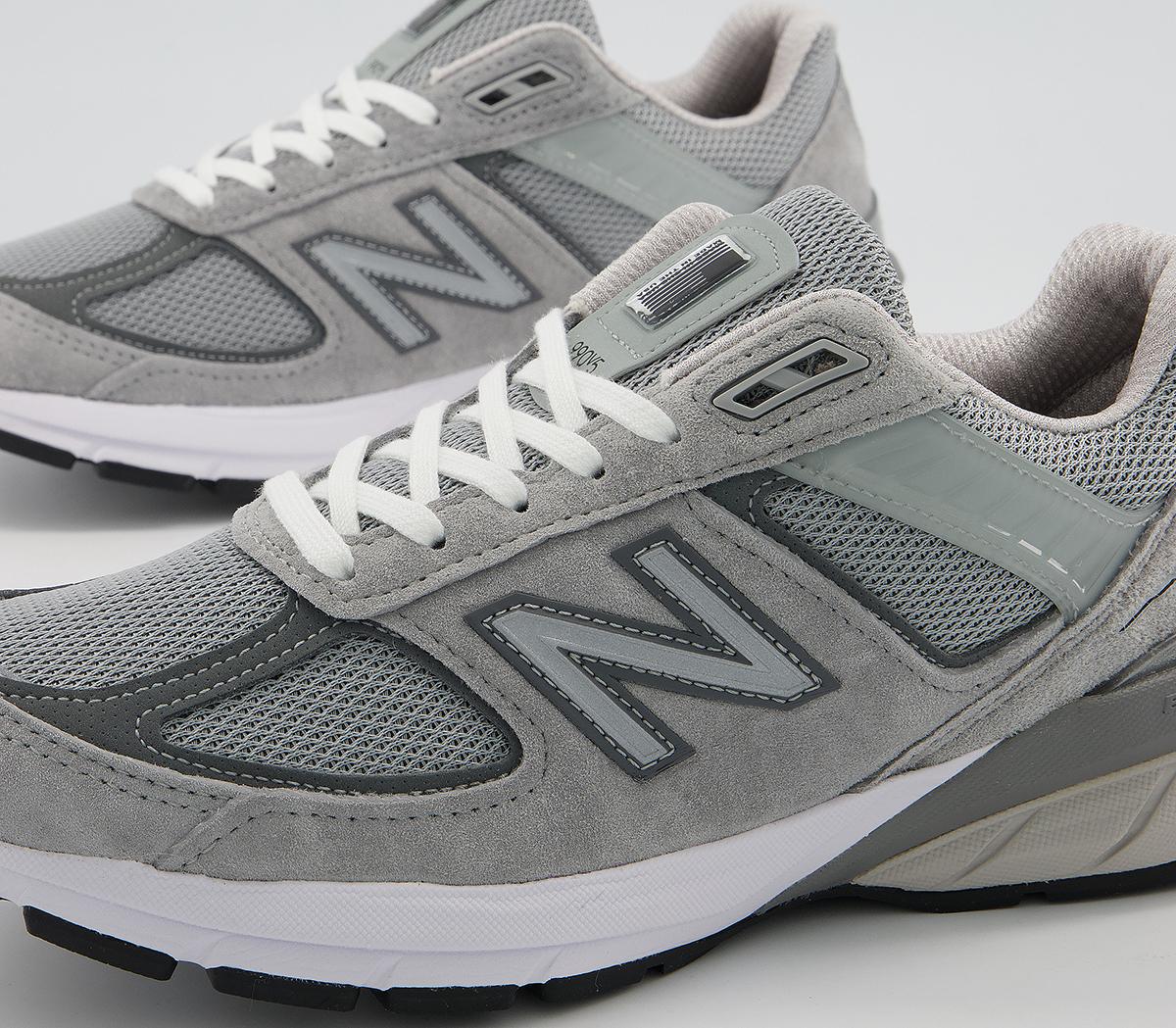 New BalanceW990 'Made in USA' TrainersGrey Mius