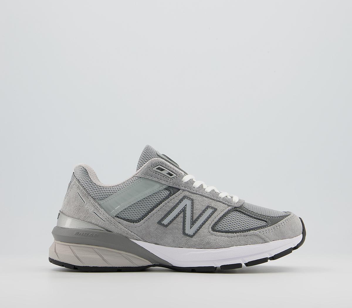 sphere Changes from twist New Balance W990 Trainers Grey Mius - Women's Trainers