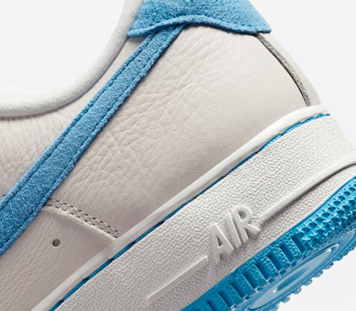 NikeAir Force 1 LXX TrainersSummit White University Blue