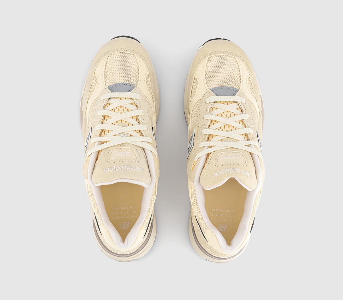 New Balance992 ‘Made in the USA’ Trainers Cream