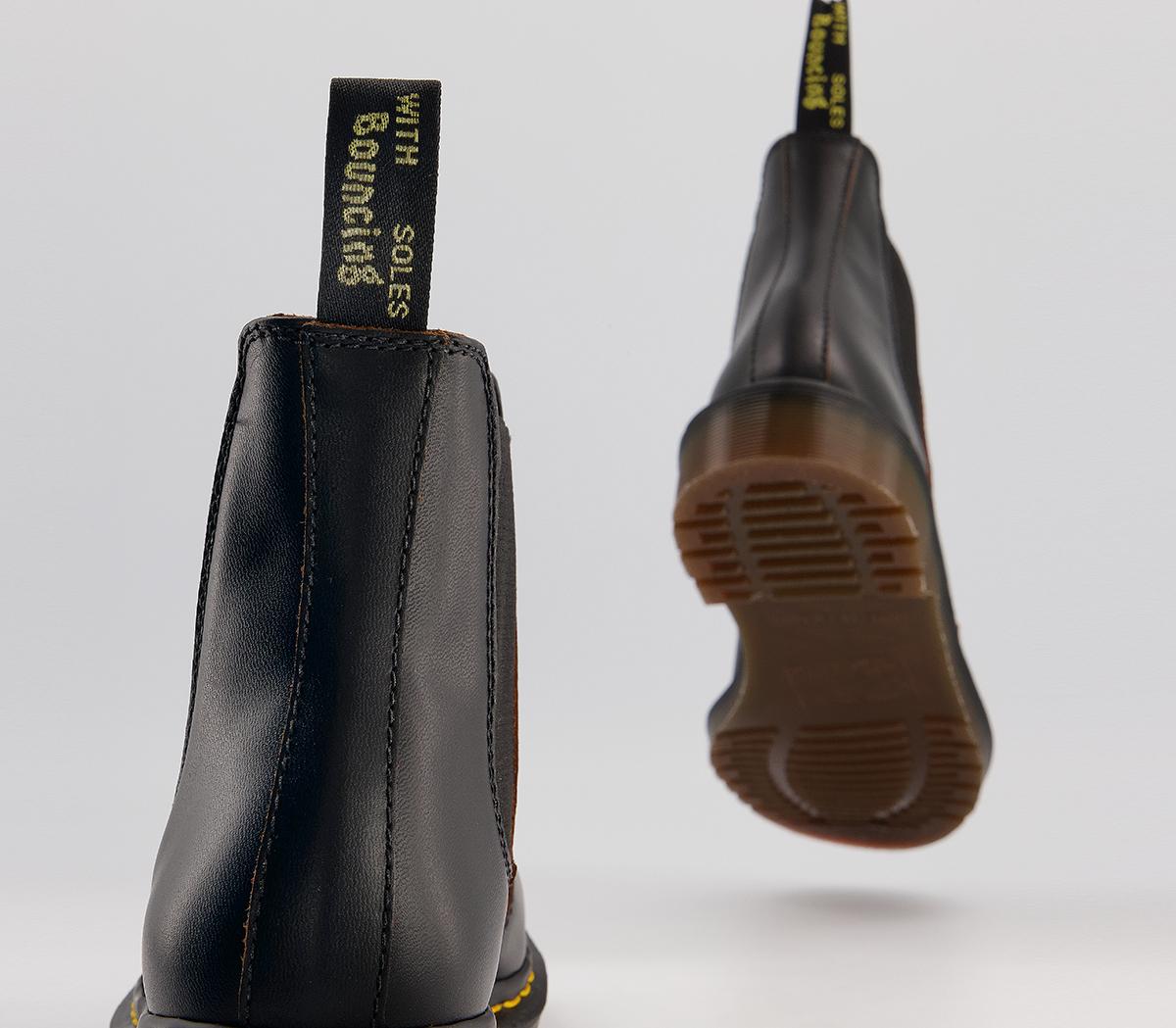 Dr. MartensVintage 2976 Chelsea BootsBlack Quillon