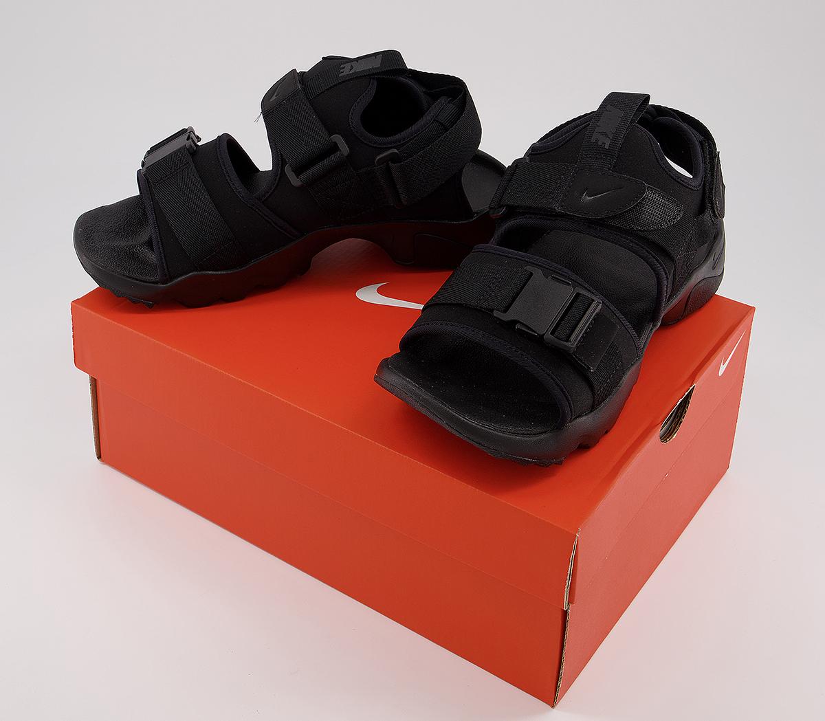 nike canyon sandals in black