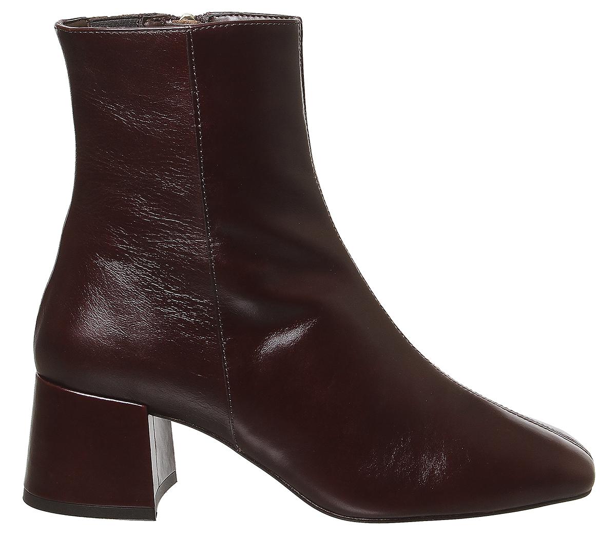 OFFICEAloof Smart Boots OFFICEAloof Smart BootsChoc Leather
