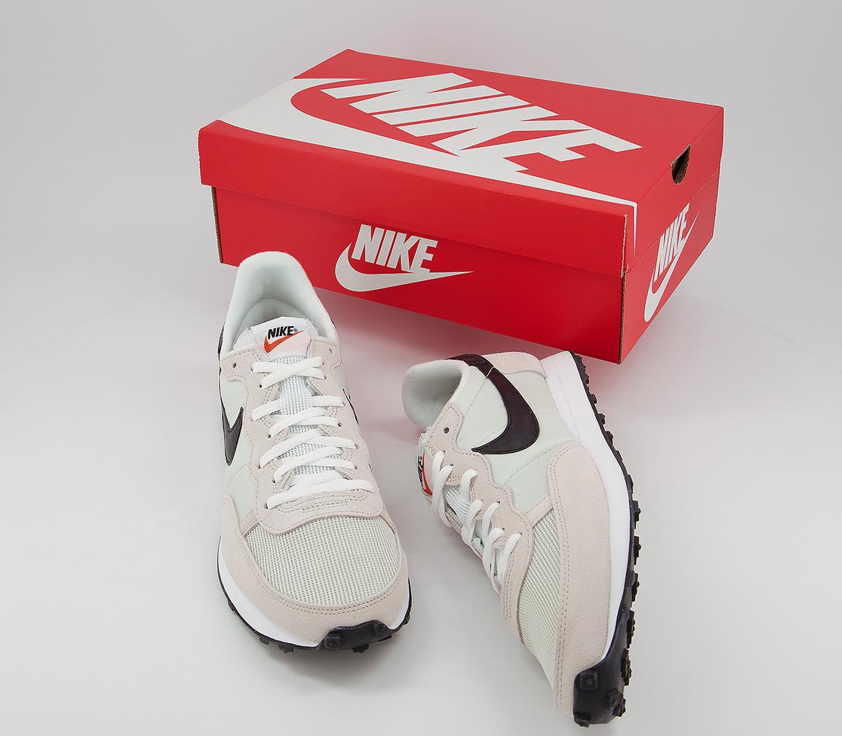 nike challenger trainers