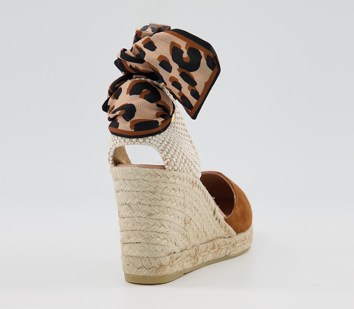 Gaimo for OFFICEGlobo Ankle Wrap SandalTan Leopard