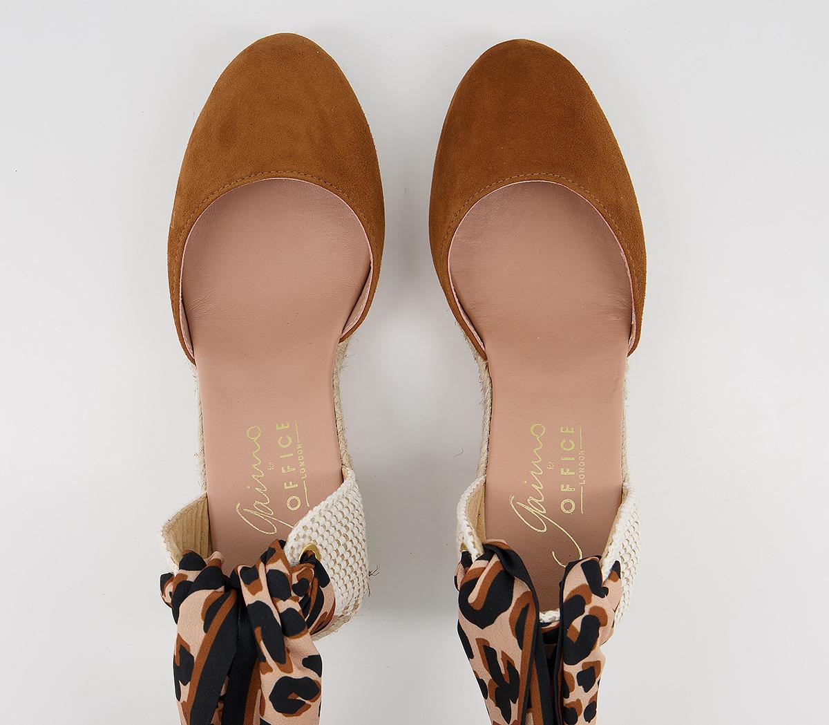 Gaimo for OFFICEGlobo Ankle Wrap SandalTan Leopard