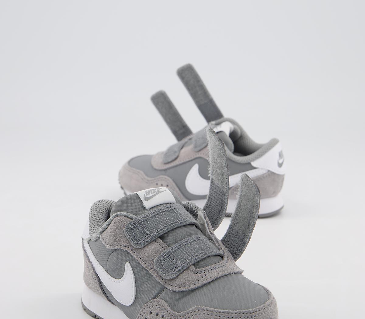Nike Md Valiant Infant Trainers Nike Md Valiant Infant Trainers Particle Grey White