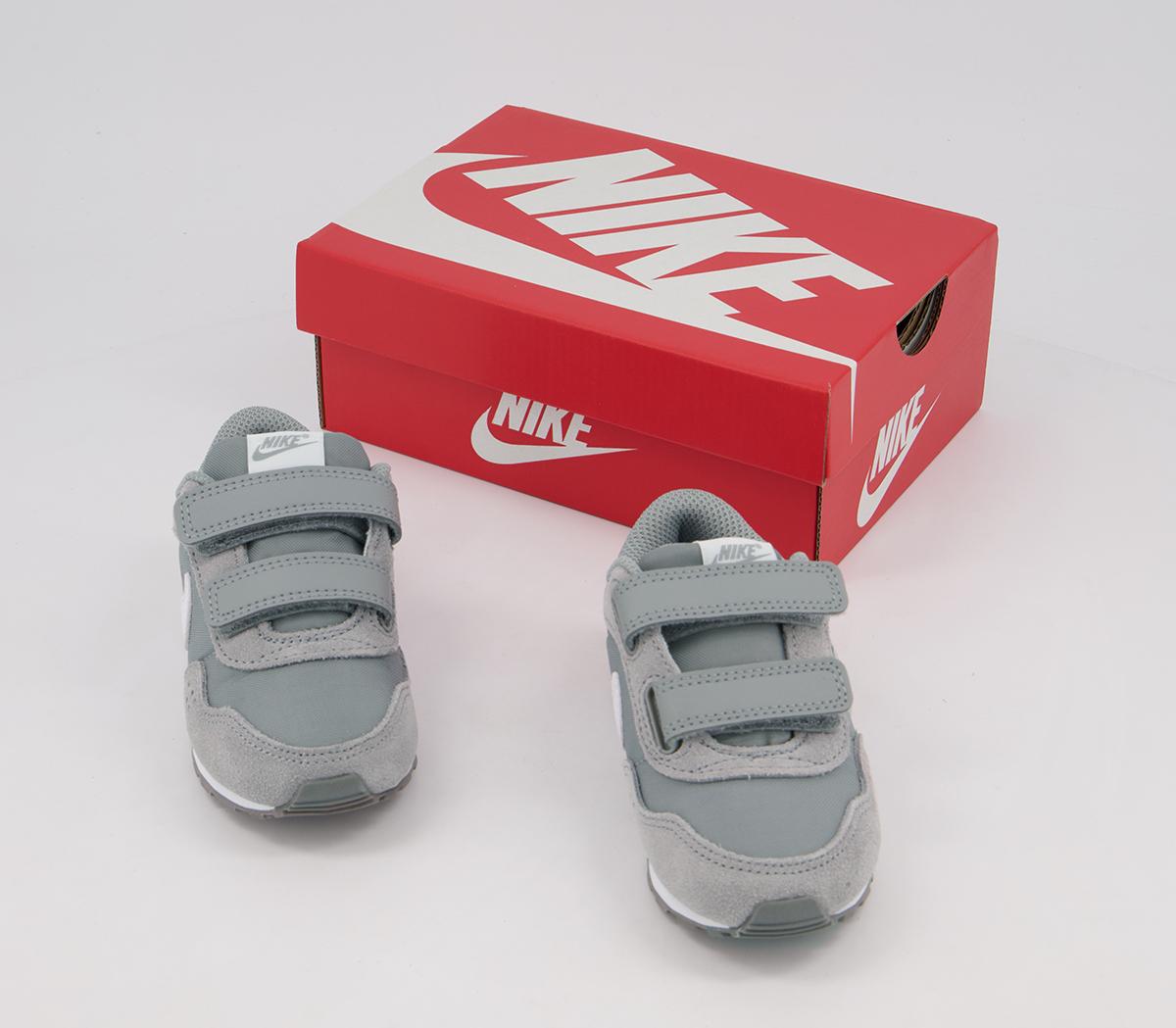 Nike Md Valiant Infant Trainers Nike Md Valiant Infant Trainers Particle Grey White