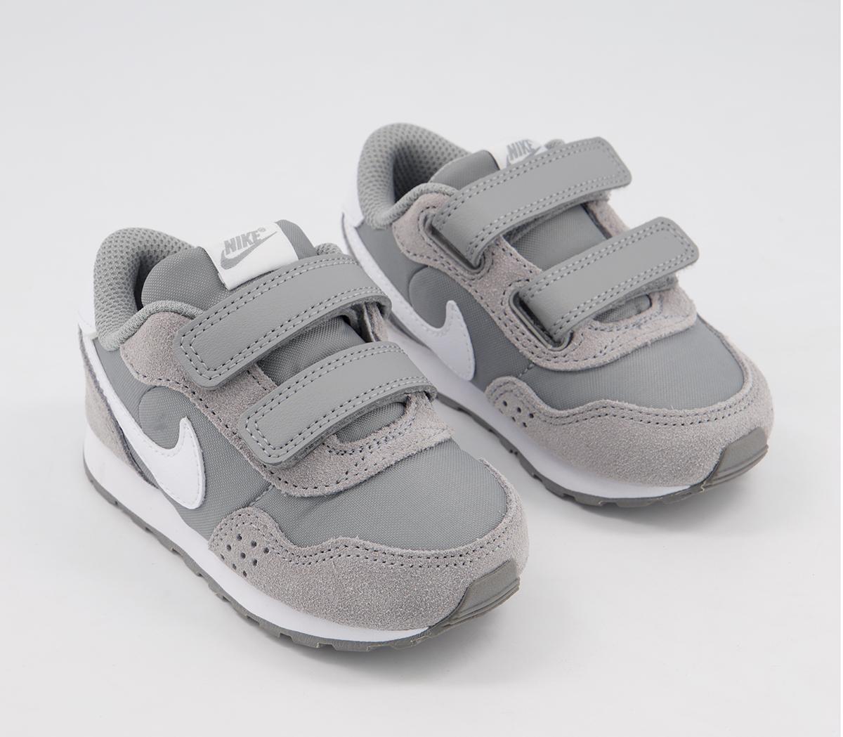 Nike Md Valiant Infant Trainers Nike Md Valiant Infant Trainers Particle Grey White