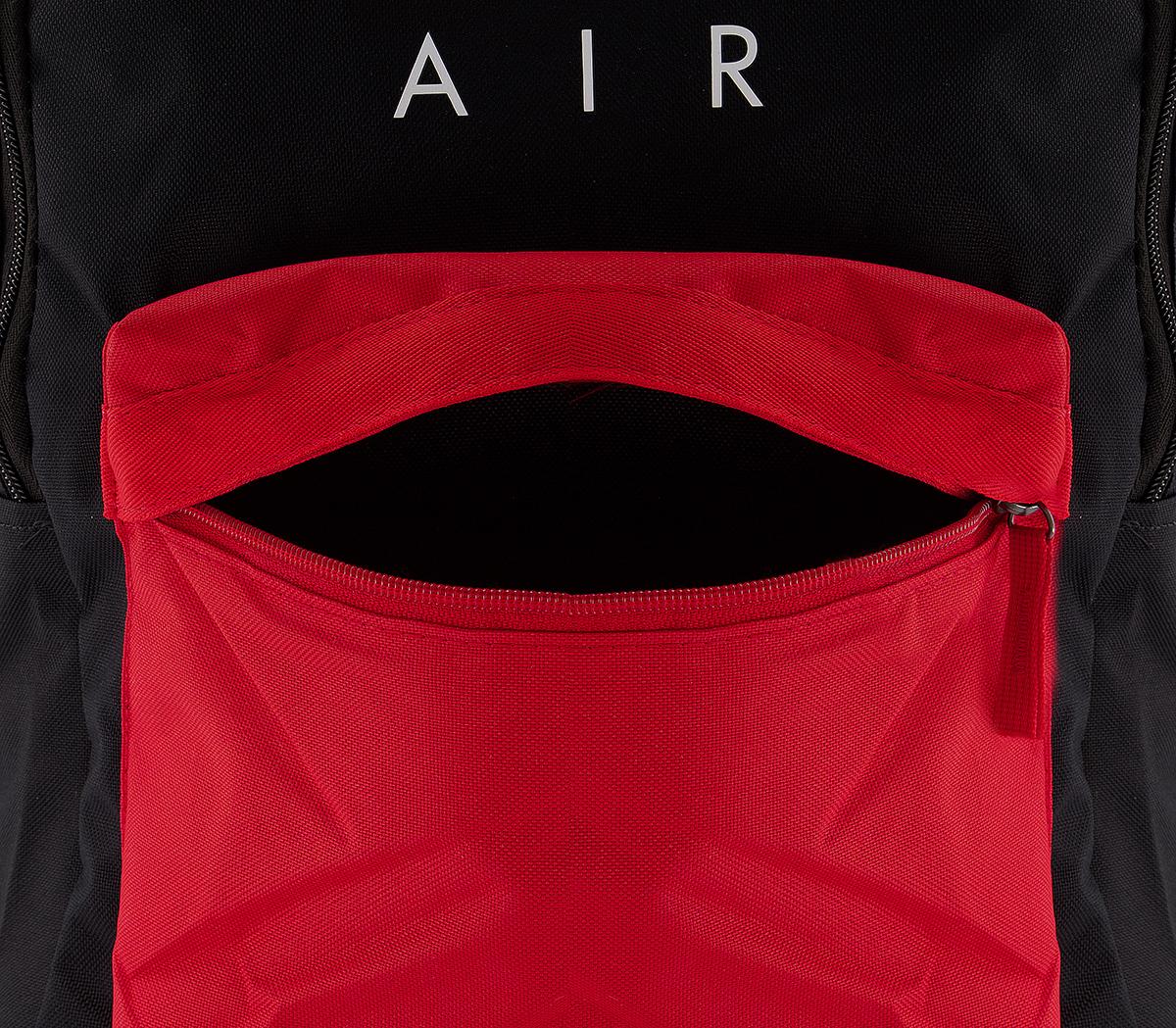 nike air backpack red and black Academy Team This Nike Heritage backpack will be perfect to transport your belongings to work or school NIKE MAX AIR BACKPACK