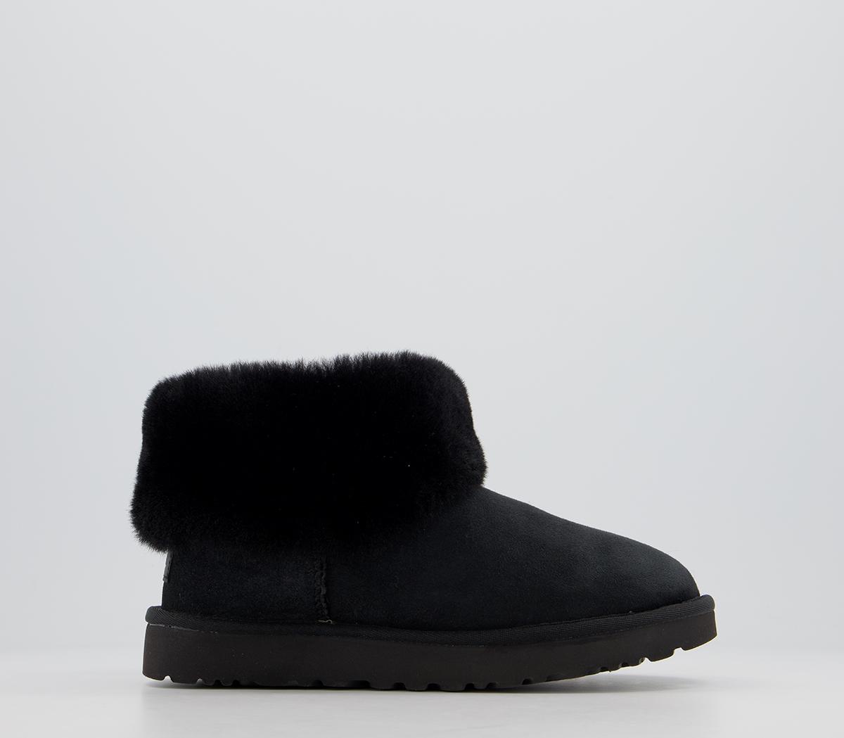 Black on sale fluffy uggs