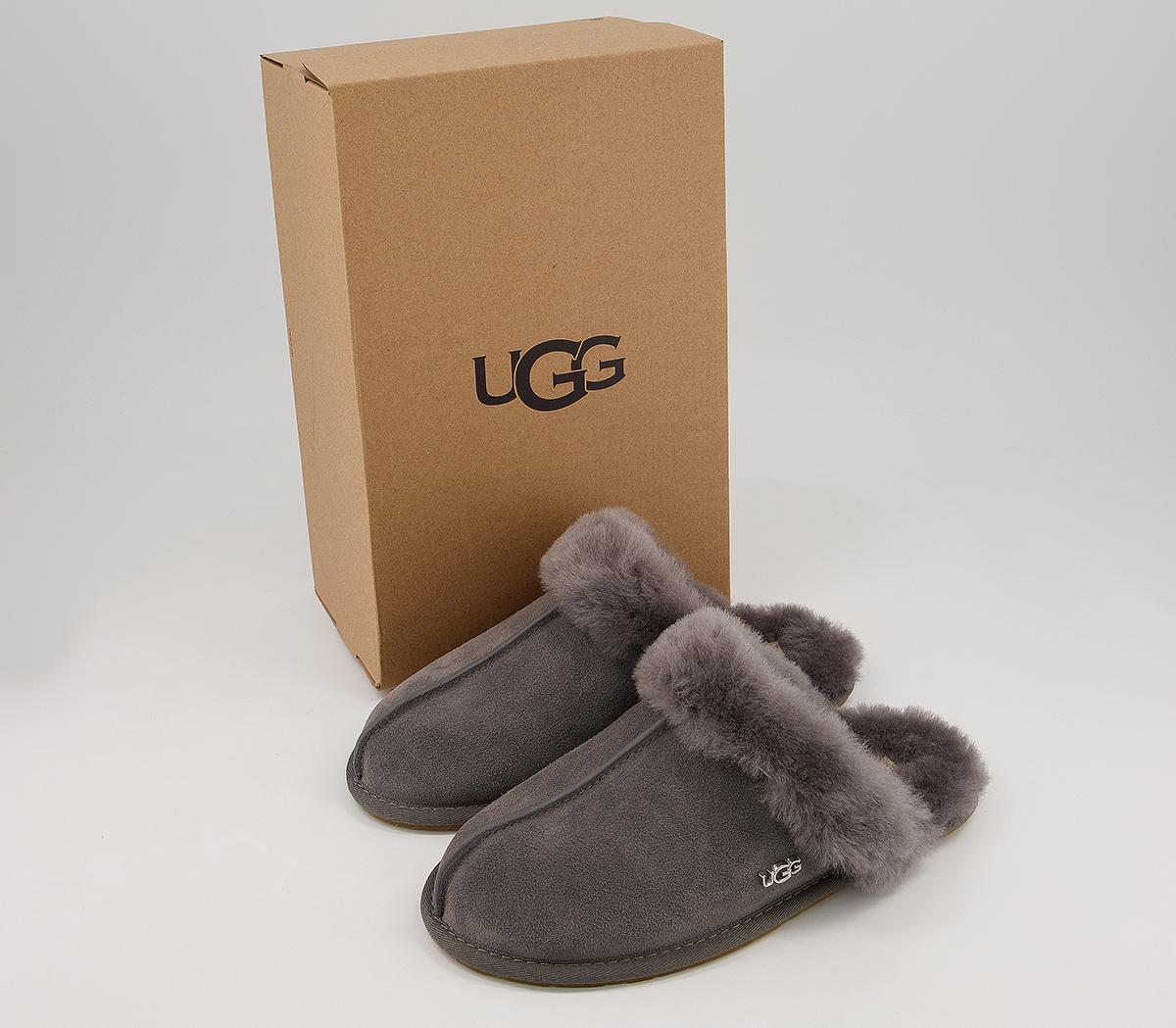 UGG Scuffette II Metal Logo Slippers UGG Scuffette II Metal Logo Slippers Grey