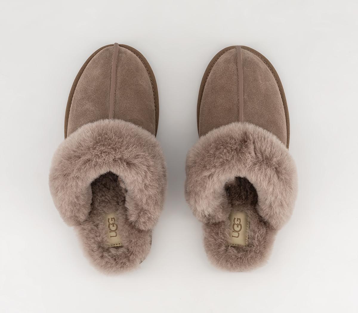 UGG Scuffette II Metal Logo Slippers UGG Scuffette II Metal Logo Slippers Walnut