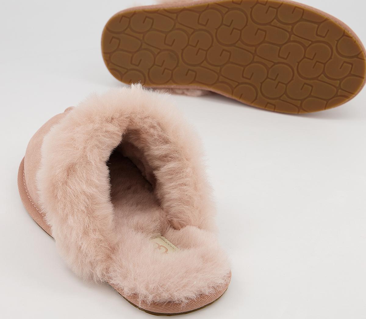 UGGScuffette II Metal Logo Slippers UGGScuffette II Metal Logo SlippersDusty Pink