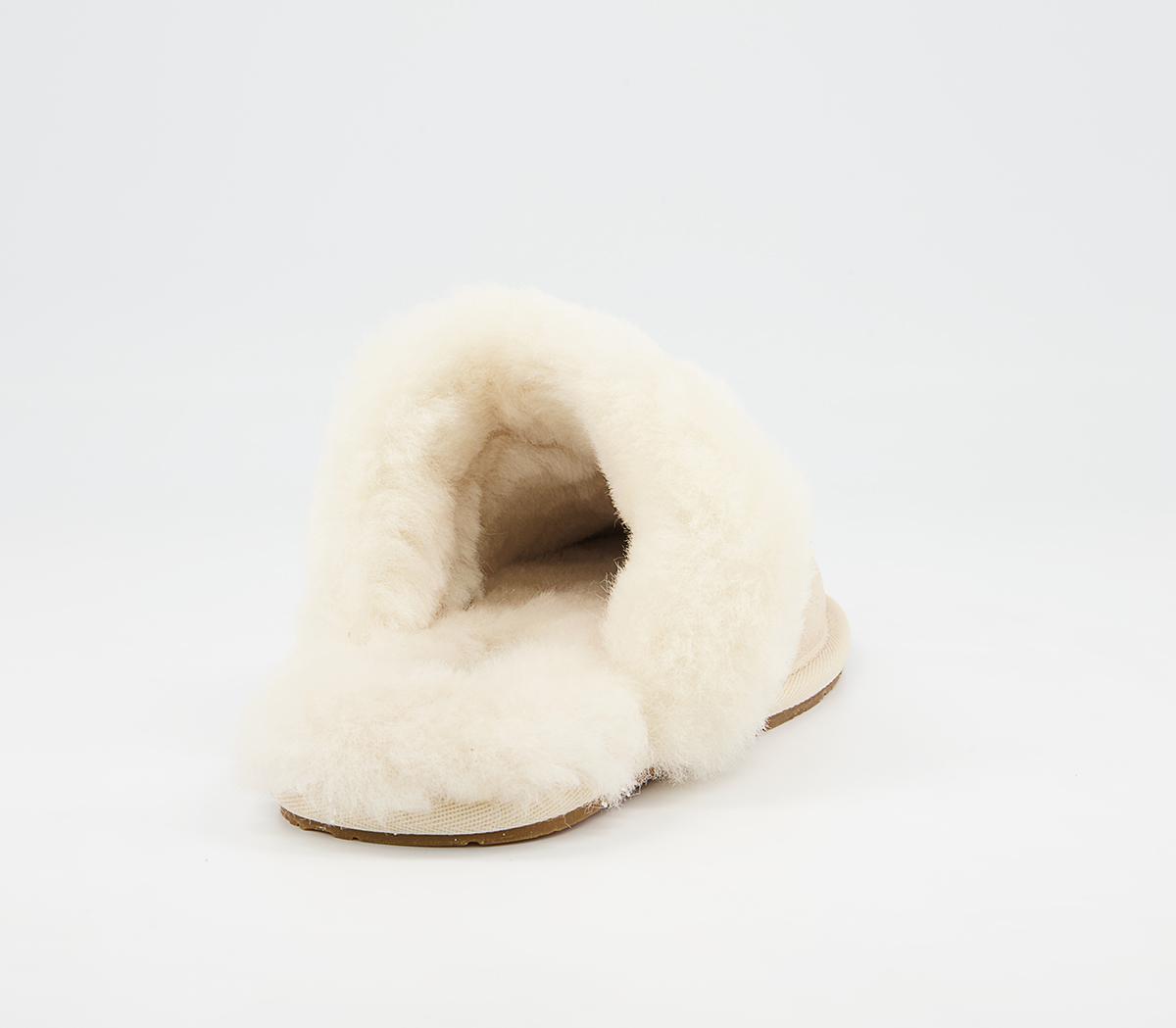 UGGScuffette II Metal Logo Slippers UGGScuffette II Metal Logo SlippersCream