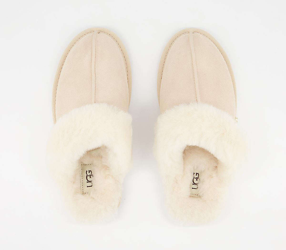 UGGScuffette II Metal Logo Slippers UGGScuffette II Metal Logo SlippersCream