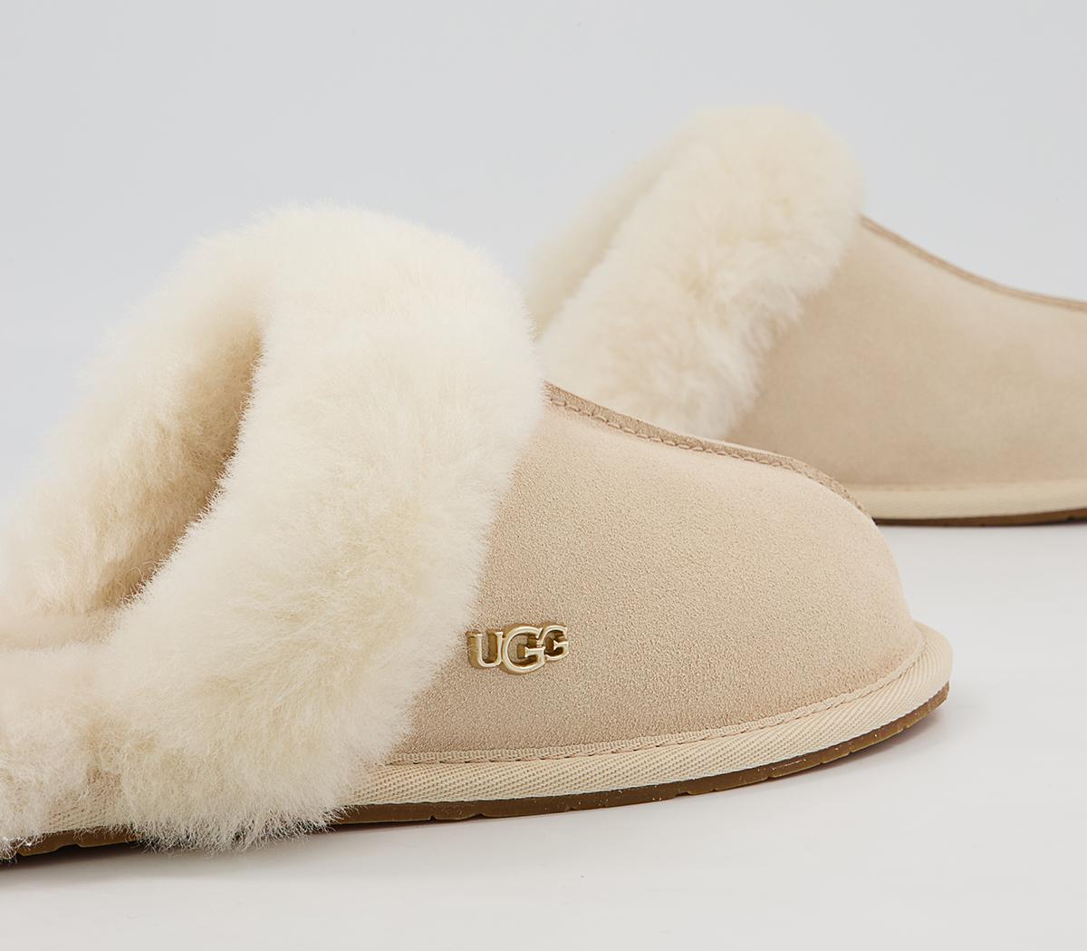 UGGScuffette II Metal Logo Slippers UGGScuffette II Metal Logo SlippersCream