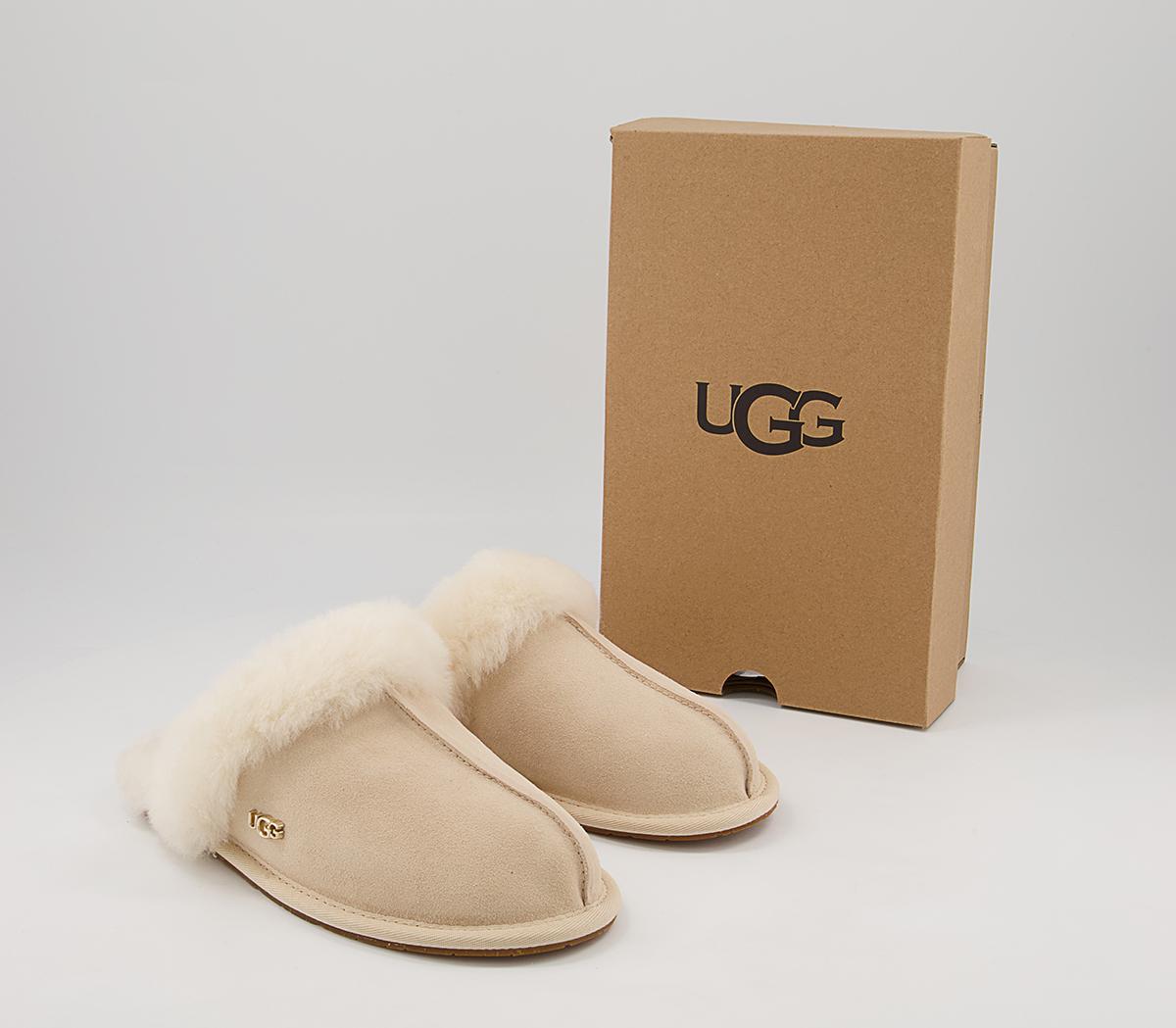 UGGScuffette II Metal Logo Slippers UGGScuffette II Metal Logo SlippersCream