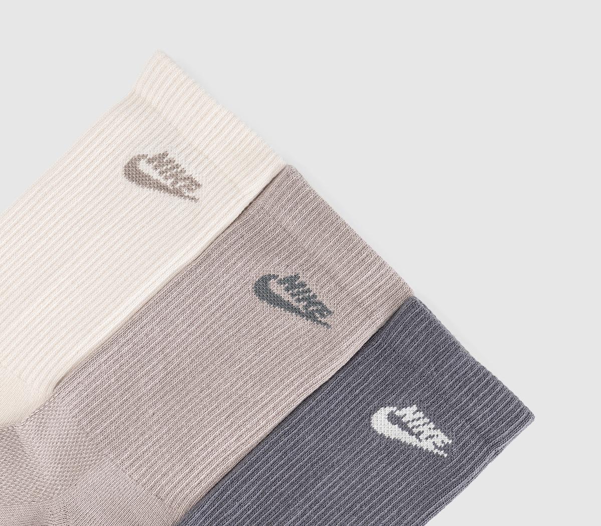 NikeCrew Socks 3 PairOat Grey